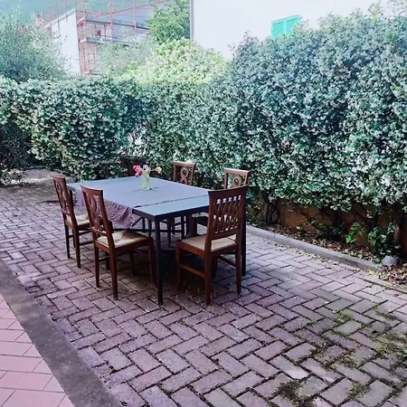 Splendida Casa Con Giardino Vicino Assisi E Spello